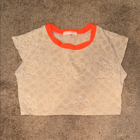 Free People Tops - Free people the Sonny tee!